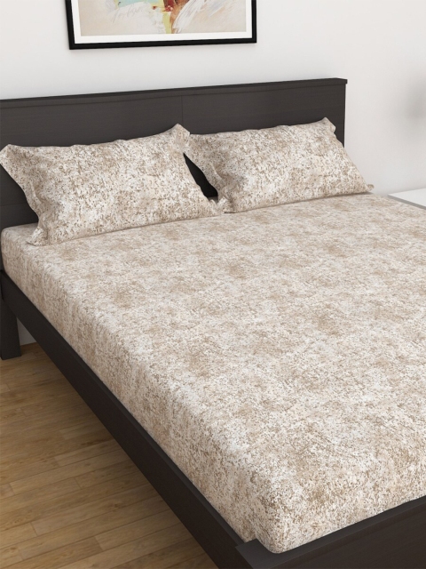 

Home Centre Beige 152 TC King Bedsheet with 2 Pillow Covers