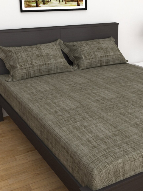 

Home Centre Grey 152 TC King Bedsheet with 2 Pillow Covers