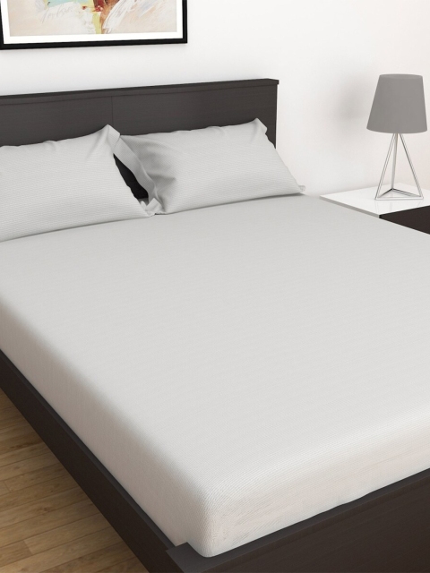 

Home Centre Grey 152 TC King Bedsheet with 2 Pillow Covers