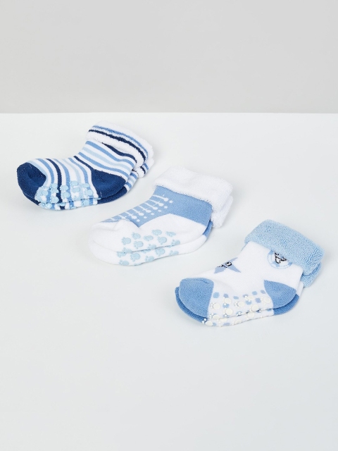 

max Boys Pack Of 3 Assorted Above Ankle-Length Socks