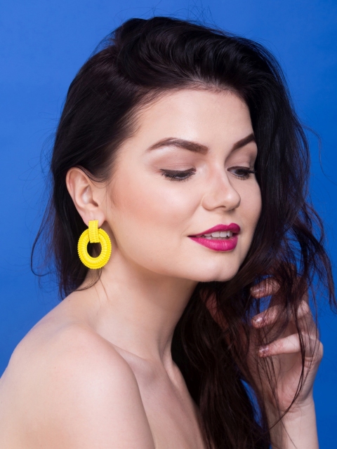 

Bellofox Yellow Circular Drop Earrings