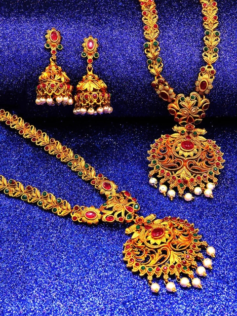 

Mirraw Gold-Plated & Red Pearl Beaded Antique Jewellery Set