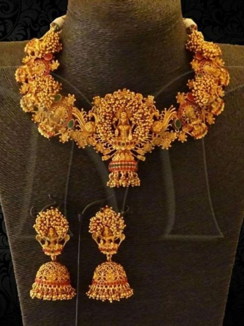 

Mirraw Gold-Plated & Green Temple Jewellery Set