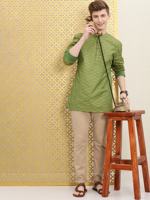 

Ode by House of Pataudi Men Green & Yellow Printed Pure Cotton Rozana Kurta