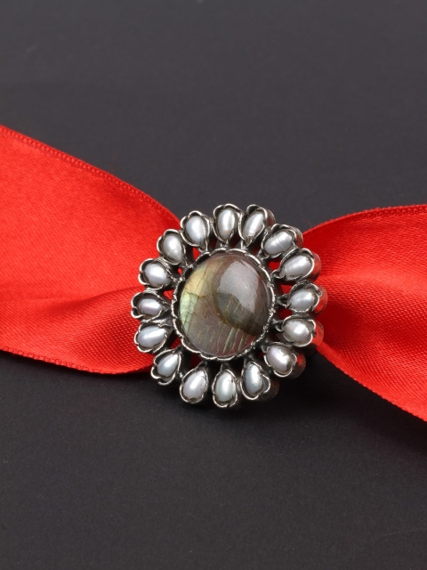 

SANGEETA BOOCHRA Silver-Toned CZ Studded Handcrafted Finger Ring