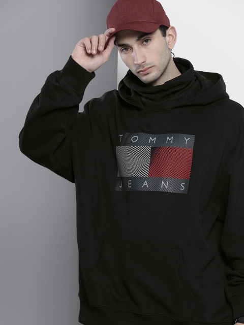 

Tommy Hilfiger Men Black Printed Hooded Sweatshirt