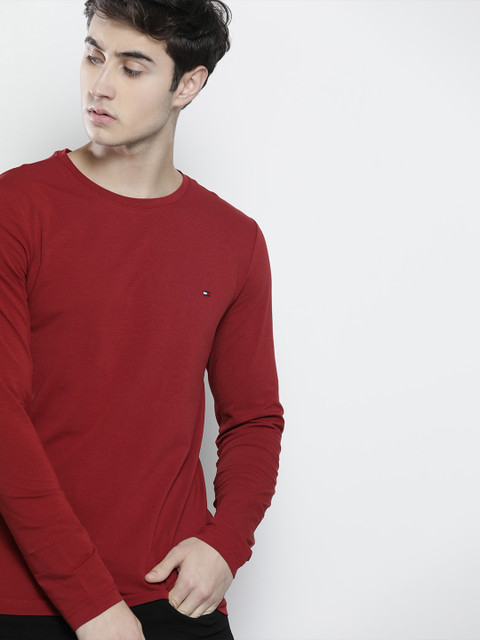 

Tommy Hilfiger Men Red Solid Slim Fit T-shirt