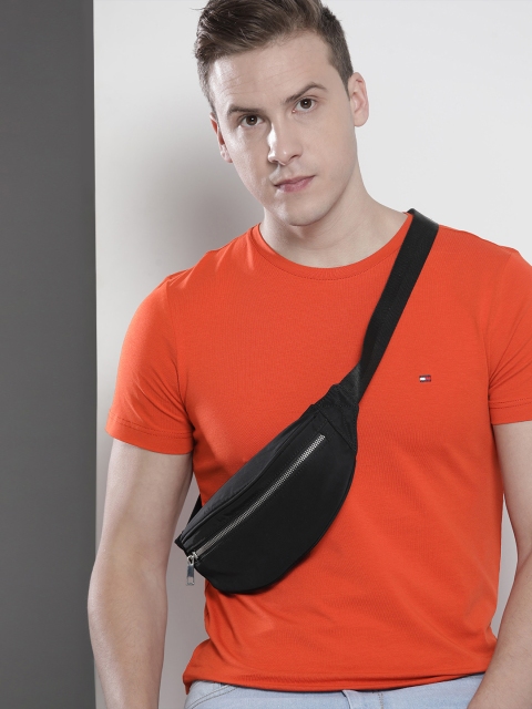 

Tommy Hilfiger Men Orange Solid Slim Fit T-shirt