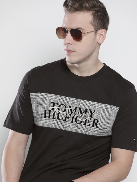 

Tommy Hilfiger Men Black & White Embroidered Organic Cotton T-shirt