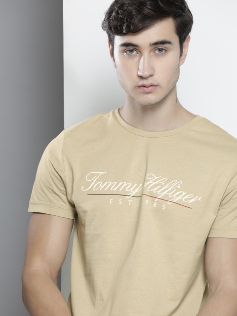 

Tommy Hilfiger Men Beige Brand Logo Printed Organic Cotton T-shirt