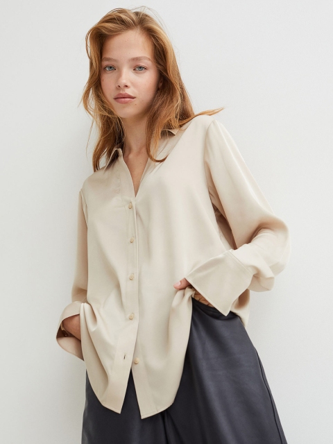 

H&M Women Beige Solid V-Neck Blouse