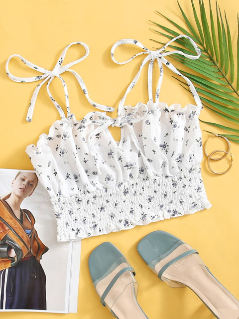 

GRACE & JACK White Floral Cinched Waist Top