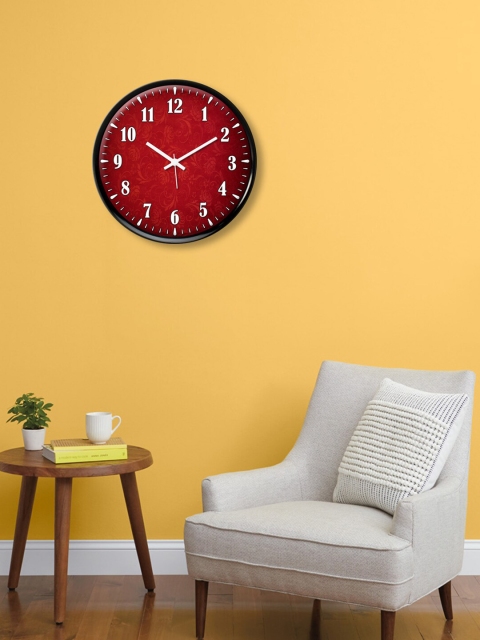 

999Store Red Printed Contemporary 30 cm Analogue Wall Clock