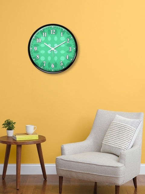 

999Store Unisex Green Abstract Printed Round Wall Clock