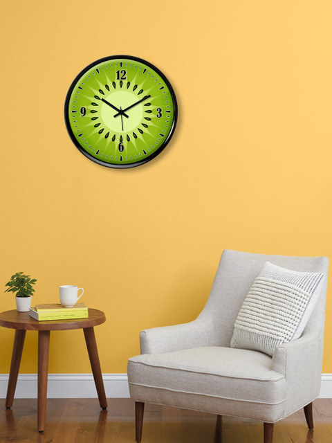 

999Store Green & Black Printed Traditional Wall Clock