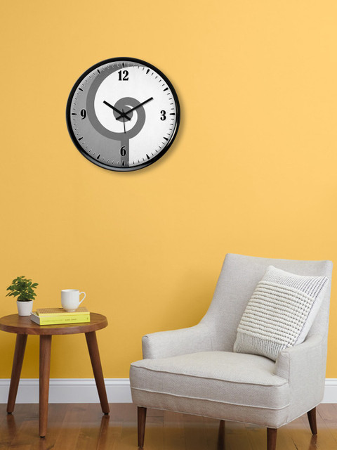 

999Store Grey & White Geometric Abstract Printed Wall Clock