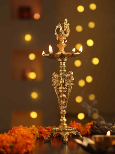 

Amoliconcepts Gold-Toned Brass Peacock Lamp