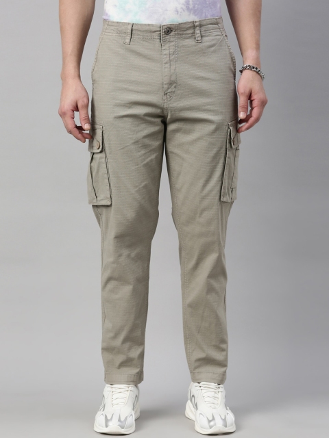 

Breakbounce Men Cream-Coloured Comfort Cargos Trousers
