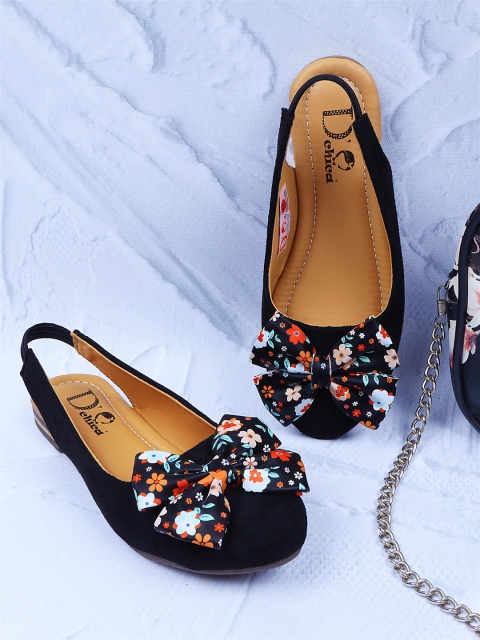 

DChica Girls Black Ballerinas Bow Flats