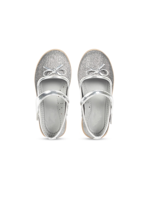 

Lil Lollipop Girls Silver-Toned Textured Ballerinas Flats