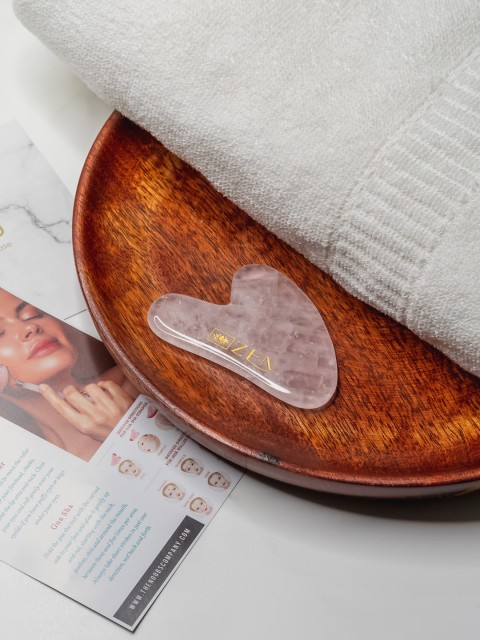 

ZEN Rose Quartz Gua Sha For Oily & Combination Skin, Pink