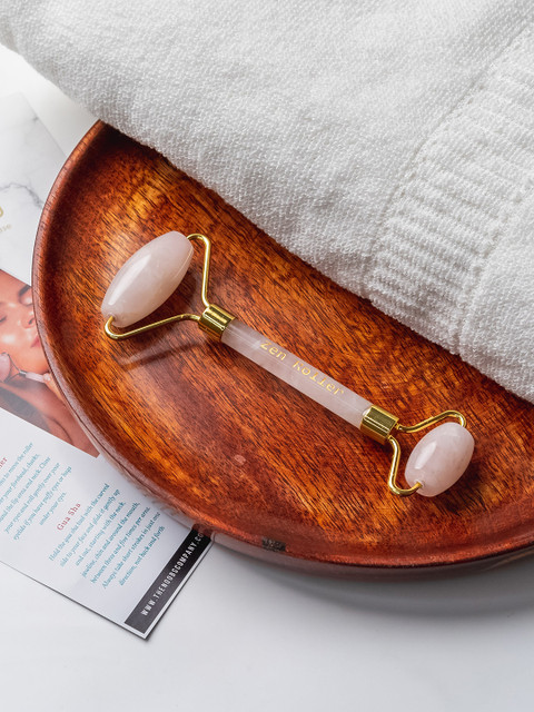 

ZEN Rose Quartz Face Roller For Oily & Combination Skin, Pink