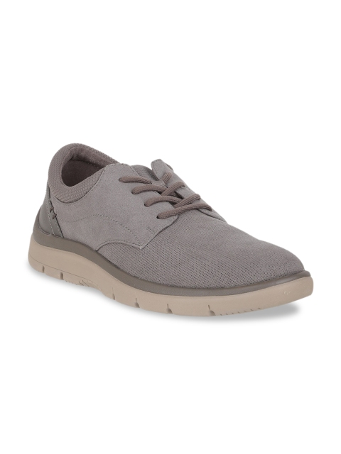 

Clarks Men Grey Textured Derbys