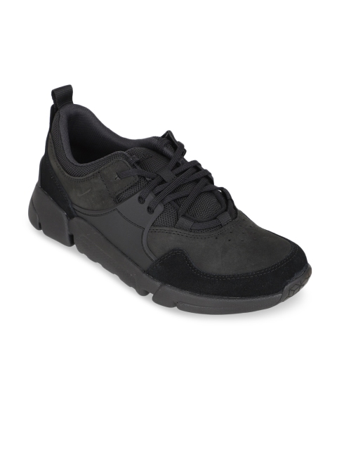 

Clarks Men Black Leather Sneakers