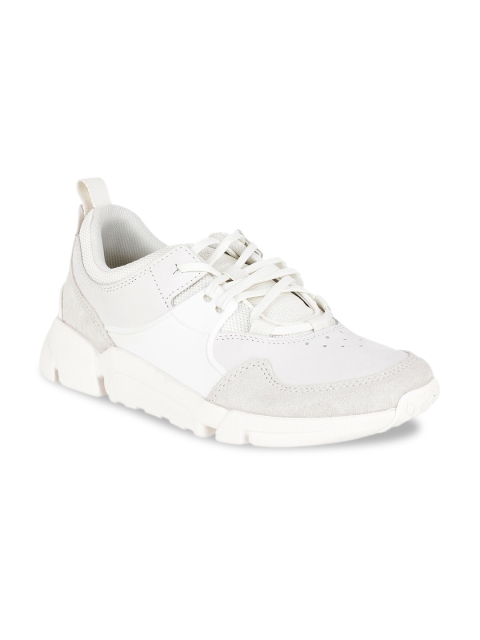 

Clarks Men White Textured Leather Sneakers