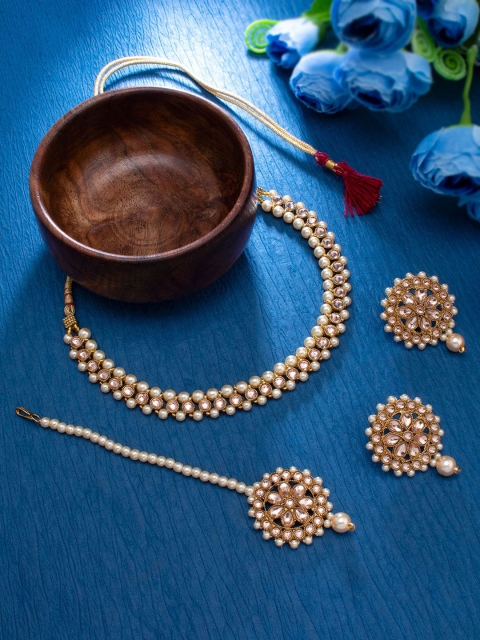 

Sukkhi Gold-Plated Beige Kundan-Studded & Pearl Beaded Jewellery Set
