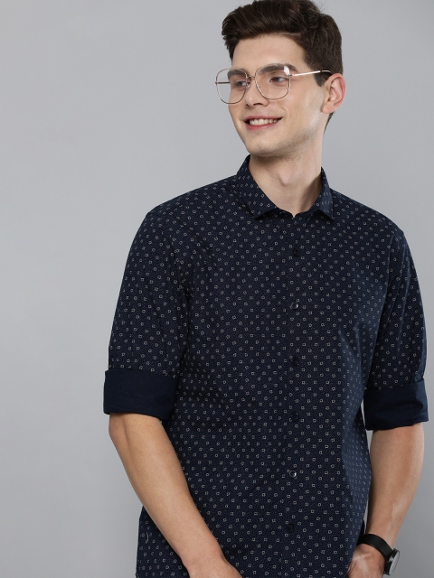 

Mast & Harbour Men Navy Blue Slim Fit Printed Pure Cotton Casual Shirt