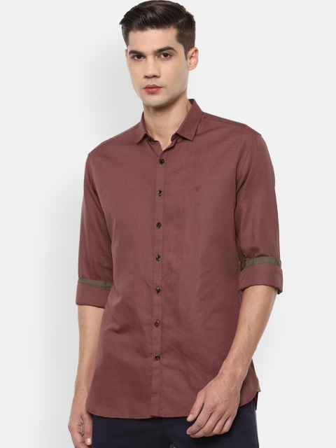 

V Dot Men Maroon Slim Fit Opaque Casual Shirt