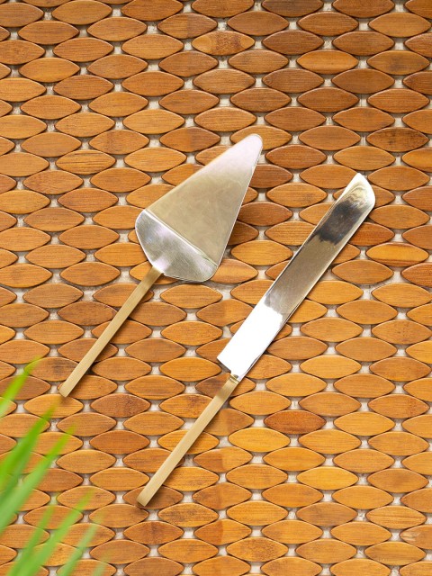 

ExclusiveLane Silver & Gold 2 Piece Handcrafted Solid Stainless Steel Cutlery Serving Set