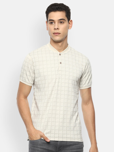 

V Dot Men Cream-Coloured 2 Checked V-Neck Slim Fit T-shirt