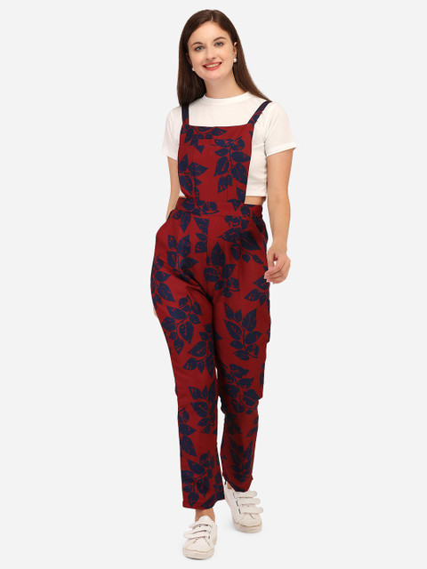 

Yuvraah Women Off White & Maroon Solid T shirt With Dungaree