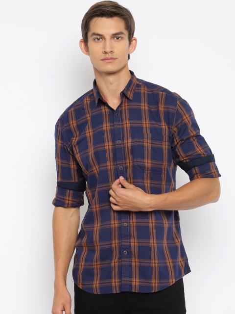 

British Club Men Navy Blue Regular Fit Checked Casual Shirt