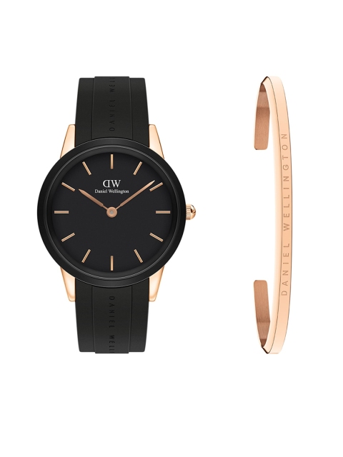 

Daniel Wellington Men Black Watch & Rose Gold Toned Iconic Motin Watch Gift Set With Bracelet DW00501156