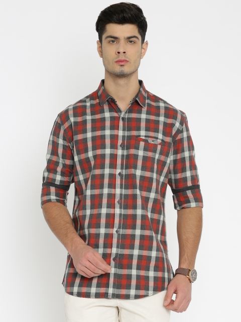 

British Club Men Charcoal Grey & Red Regular Fit Checked Casual Shirt