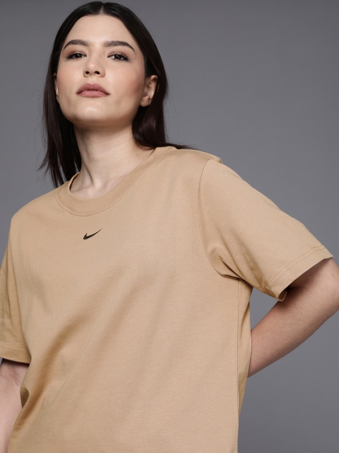 

Nike Women Brown Solid Boxy AS W NSW T-shirt