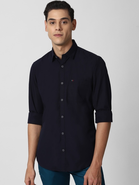

Peter England Casuals Men Navy Blue Slim Fit Opaque Casual Shirt