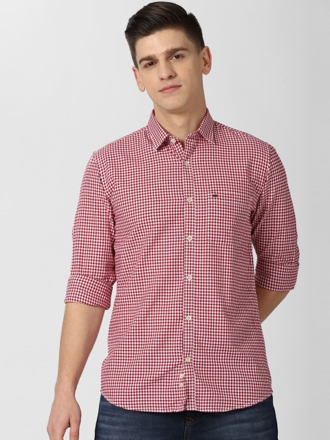 

Peter England Casuals Men Red Slim Fit Opaque Checked Pure Cotton Casual Shirt