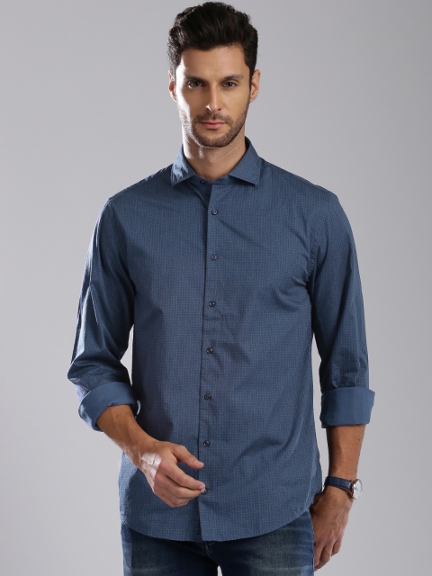 

Tommy Hilfiger Men Navy Blue Printed Casual Shirt