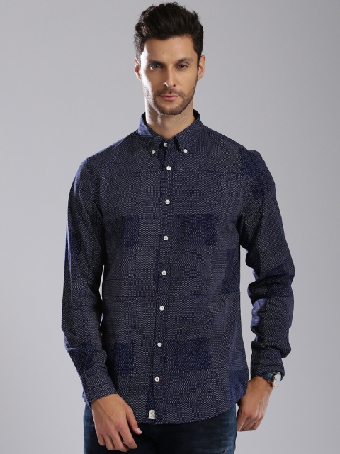

Tommy Hilfiger Men Navy Blue Regular Fit Printed Casual Shirt