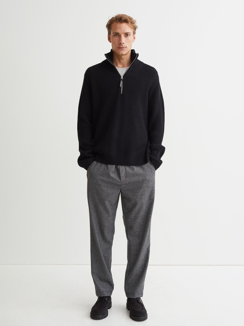 

H&M Men Black Solid Ribbed Wool-Blend Jumper