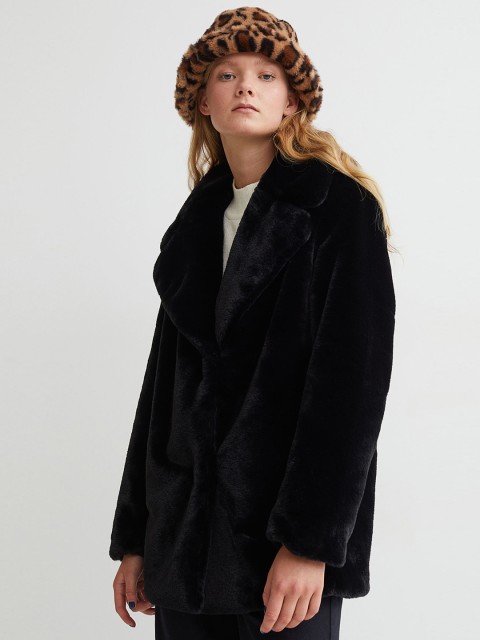 

H&M Woman Black Faux fur jacket