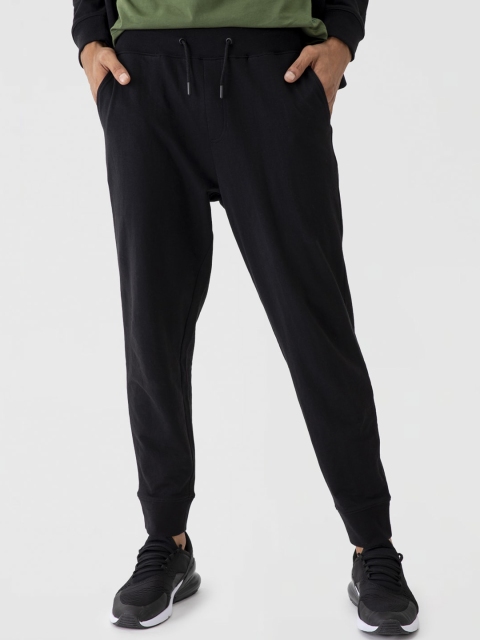 

DaMENSCH Men Black Regular Fit Joggers