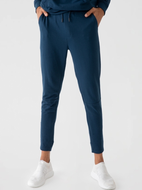 

DAMENSCH Men Blue Solid Slim Fit Joggers