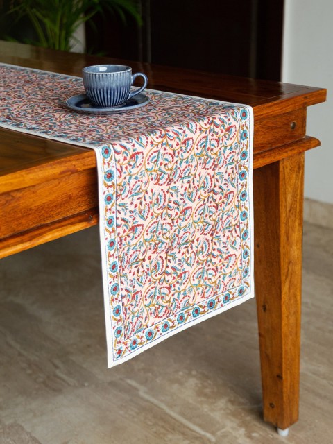 

ExclusiveLane Pink Floral Printed Table Runner