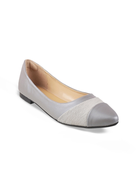 

Metro Women Grey Colourblocked Ballerinas Flats