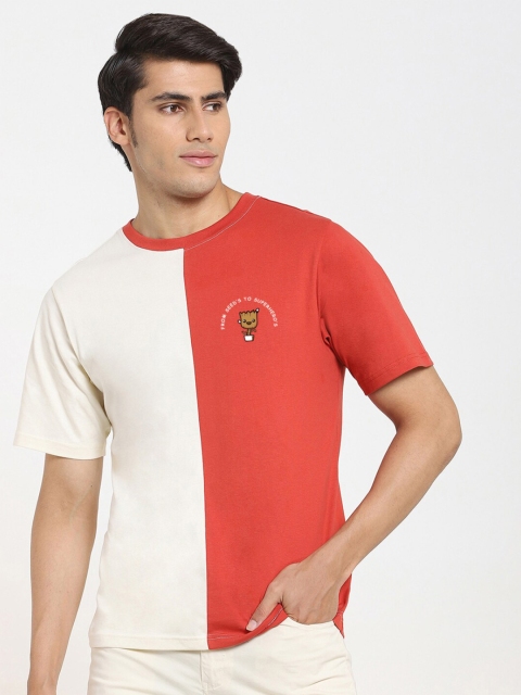 

Bewakoof Men White & Orange Colourblocked Applique T-shirt